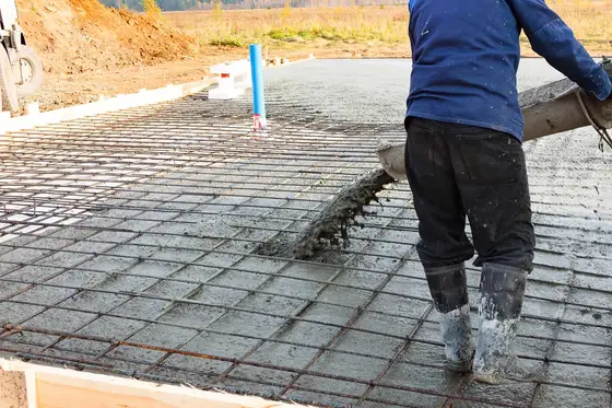 Pourquoi opter pour un camion toupie pour ses gros travaux de bétonnage ?