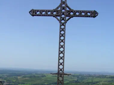 Poligny : Roche du Pénitent et Croix du Dan