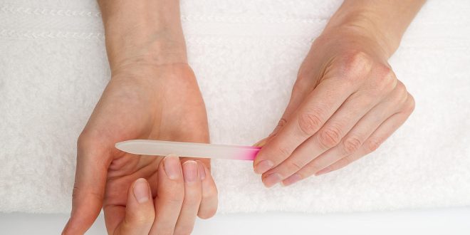 Pourquoi mes ongles se dédoublent ?
